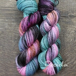 "Sweet bubble" - ZEBRA Merino sw/nylon 365m/100g