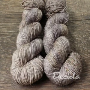 "Mistress" merino/hedvábí 80/20 400m Twist