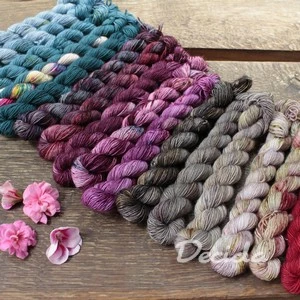 "Mother Nature" Adventní kalendář 12x20g fingering SINGLE