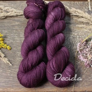 "Vino de borgoña " 100g -  70%merino 10%nylon 20% yak
