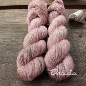 "Powder pink" -  Merino sw/polyamid 270m/100g