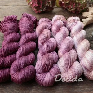 Fade Burgundy Pudr - merino/hedvábí 50/50 400m bez SUPERWASH