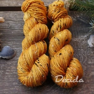 "Světlá mandarinka" - merino a Donegal neps ARAN 166m/100g