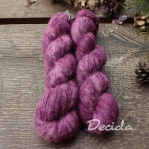"Burgundy" - 74% baby Suri alpaka 26% hedvábí 300m/50g NOVINKA