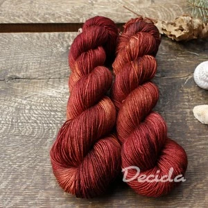 "Dark Cherrywood" merino/hedvábí 50/50 300m 