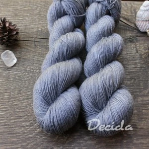 "Grey" - 60%merino 20%hedvábí 20%ramie 425m/100g