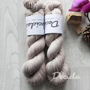 "Zapudrovaná" - extra MERINO se sw 4mm