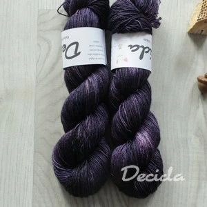 "Purple dream" merino/hedvábí 70/30 400m jednonitka 