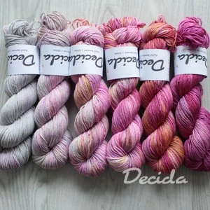 "Růžová zahrada" set 600g Merino/hedvábí 4mm