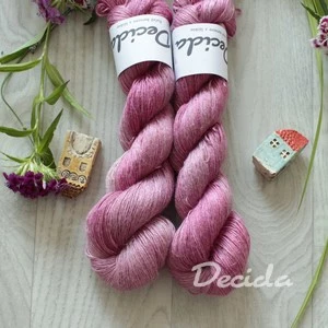 "Strawberry Love" - 70% bambus 30% len 400m
