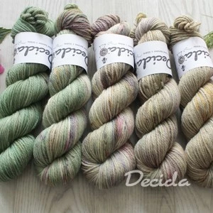 Fade "Louka" - merino/kašmír/nylon ARAN 166m/100g