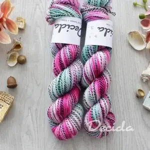"Sweet bubble" - ZEBRA Merino sw/nylon 400m/100g