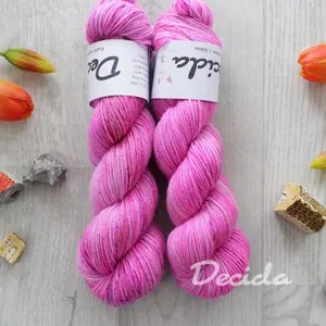 "Hot Pink" -  Merino sw/polyamid 270m/100g