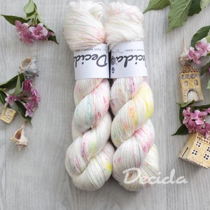 "Speckled Unicorn" 50% Merino sw/50% tencel 333m
