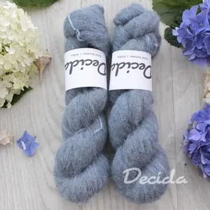 "Šedomodrá 2" - 42% baby alpaka 13% merino 10 % yak 35% hedvábí 50g