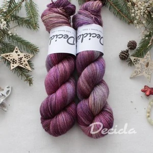 "Ataque de Pasión" 120g - 65%merino 20%hedvábí a 15% yak