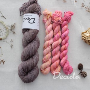 "Set 46" Alpine Bloom Hat - 160g Merino sw 300m