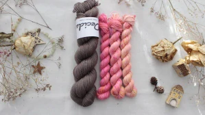 "Set 49" Alpine Bloom Hat - 160g Merino sw 300m