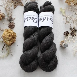 "Antracit" 120g - 65%merino 20%hedvábí a 15% yak