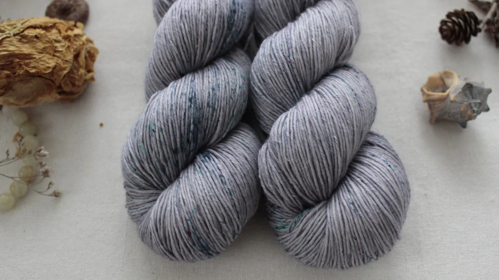 "Nomadic" 80% merino 20% hedvábí 400m 
