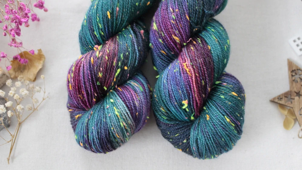 "Teal love 2" - merino a Donegal neps 400m