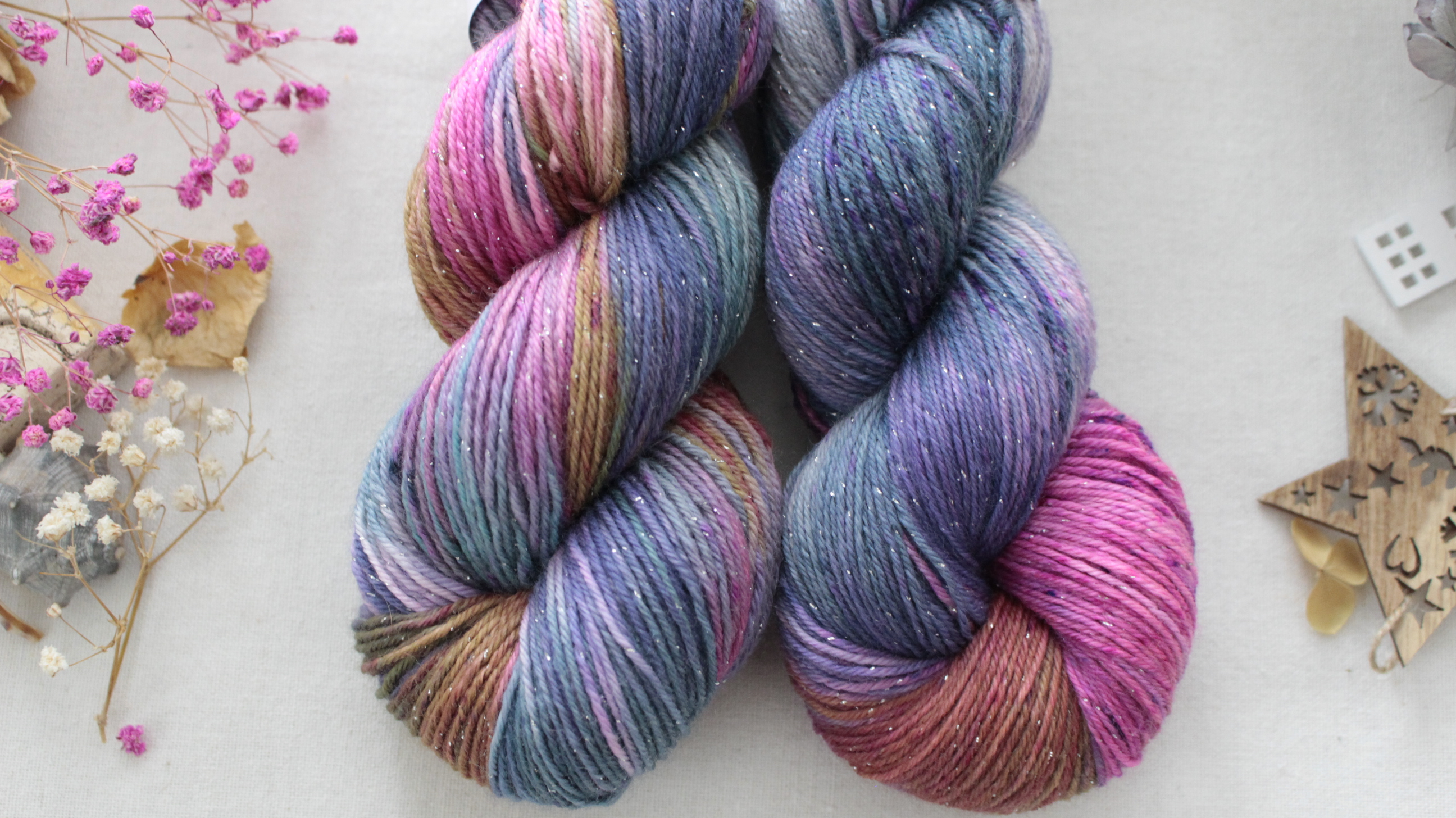 "Dandara" - EXTRA Merino sw/polyamid/Lurex 400m/100g