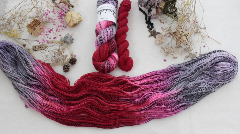 "Hot Love 2" - ZEBRA Merino sw/nylon 365m - set 120g