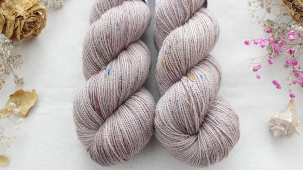 "Romance" - merino sw/nylon/Bronze stellina 400m