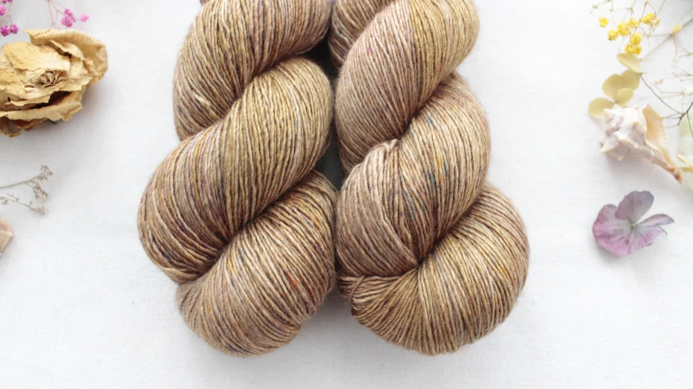 "Dourado" 120g -  65%merino 20%hedvábí a 15% yak