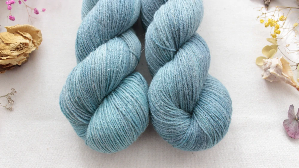 "Rompelo" -  80% Merino Easywash/20% Len 400m/100g