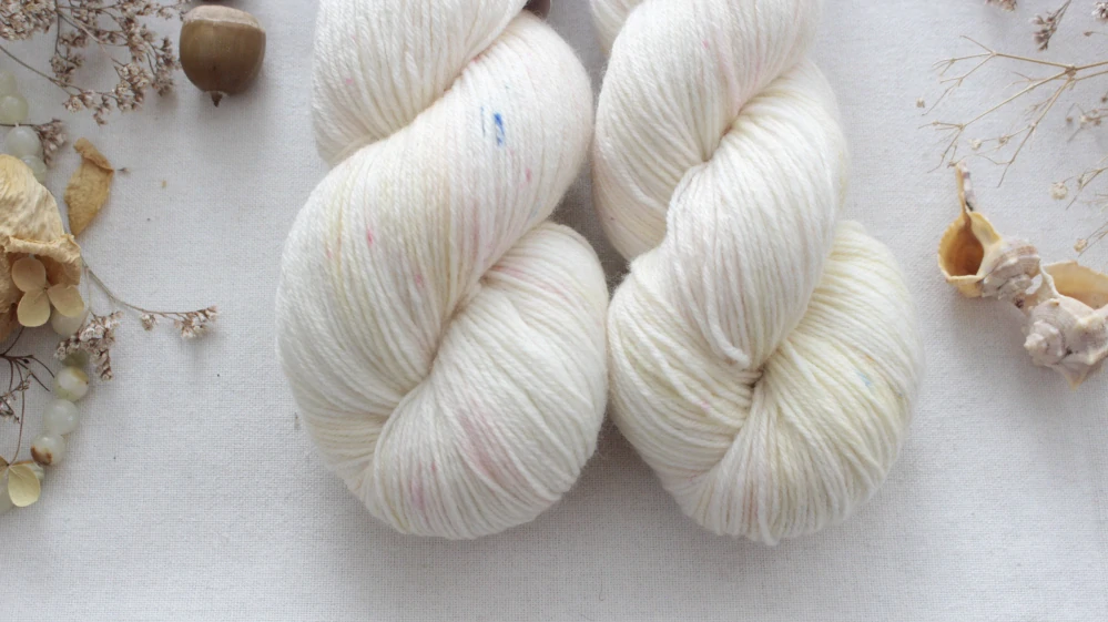 "Crassula 2"  EXTRA Merino sw/polyamid 400m/100g