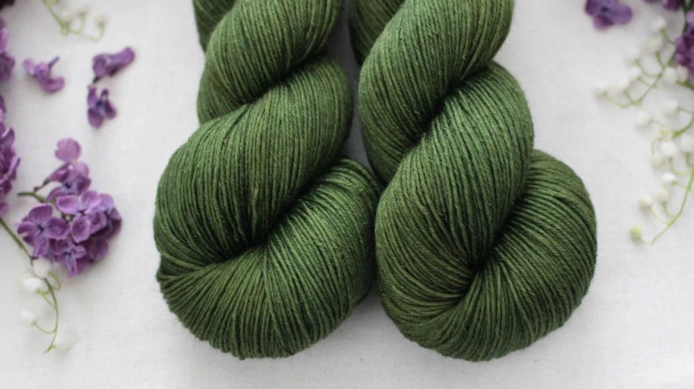 "Avocado" 80% merino 20% hedvábí 400m