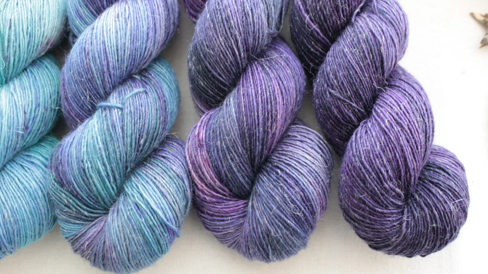 "Fade 27" - 500g Single 90% Merino sw/10% Len 366m