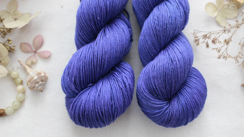 "Kubiks 2" 80% merino 20% hedvábí 400m 