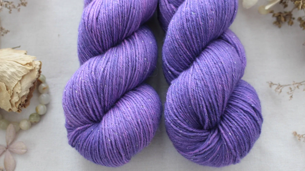 "Ultra purple 2 - EXTRA Merino sw/polyamid/Lurex 400m/100g