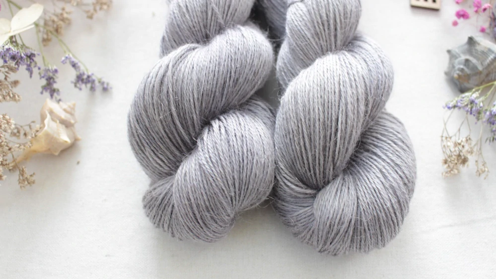 "Cinzento"- 50% Alpaca/25% Hedvábí/25% len 400m