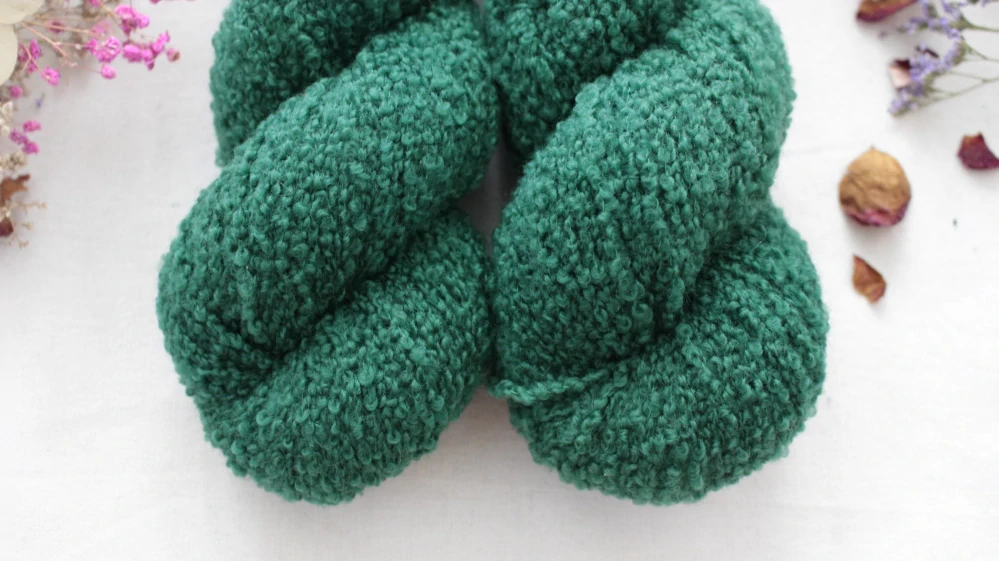 "Esmerald" - merino sw Boucle 220m/100g