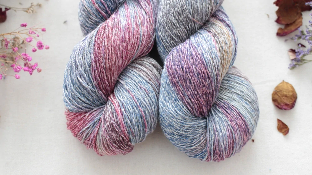 "Danaré" - 53% bambusová viskóza 47% buretové hedvábí 460m/100g