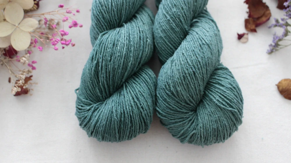 "Spruce 3" - Buretové hedvábí 300m/100g