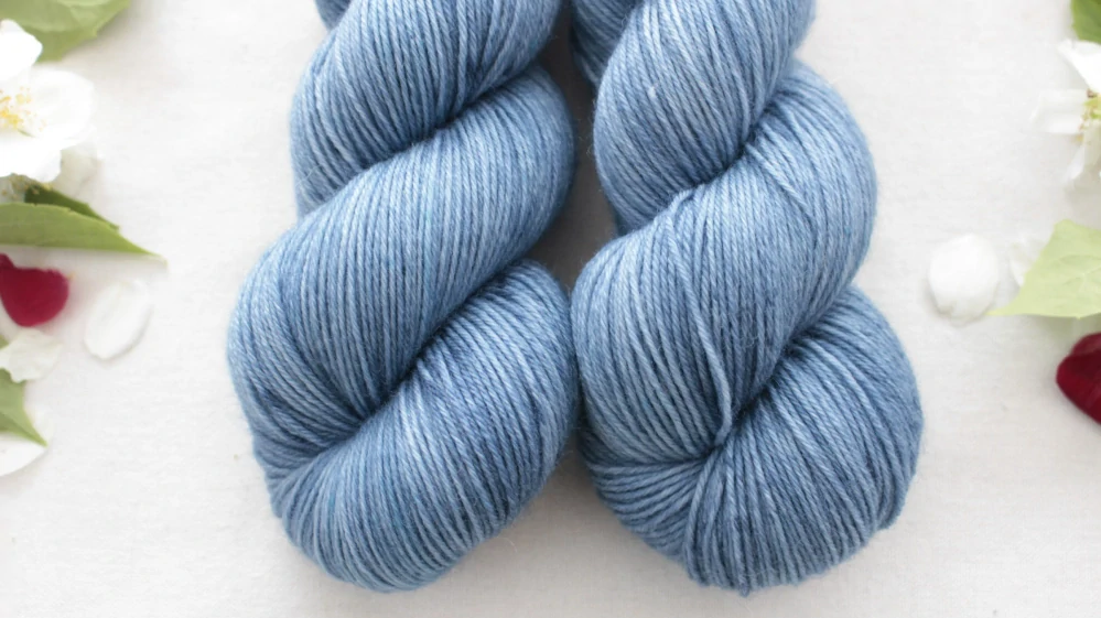 "Nubes 3"  EXTRA Merino sw/polyamid 400m/100g