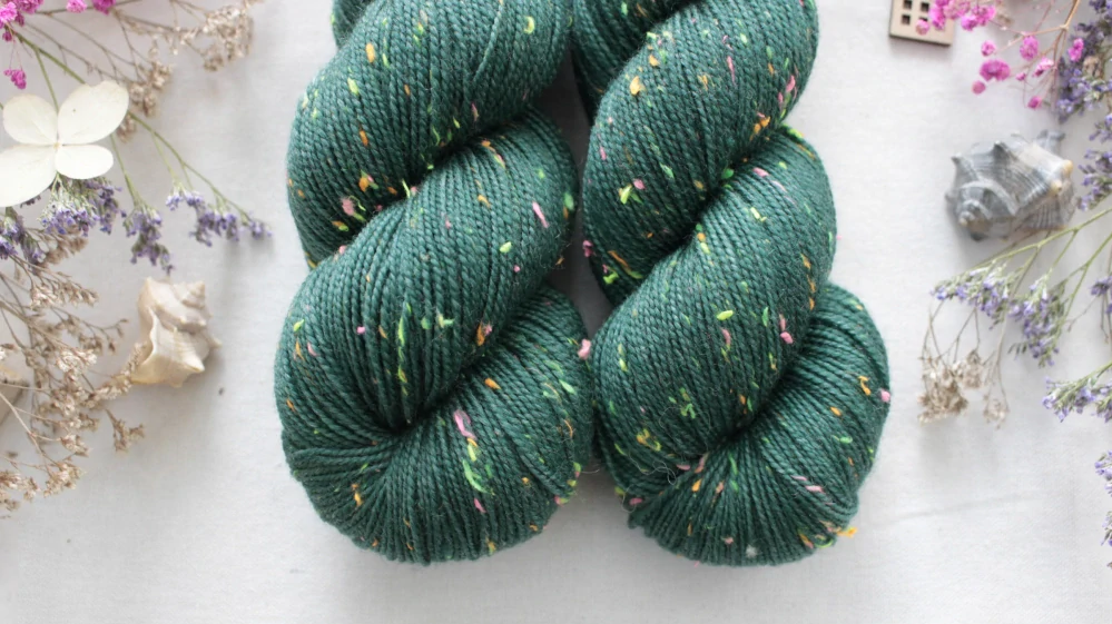 "Greena 3" - merino a Donegal neps 400m