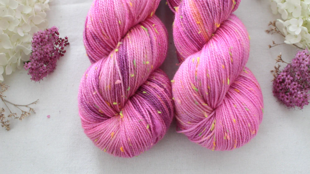 "Pinkí 4" - merino a Donegal neps 400m