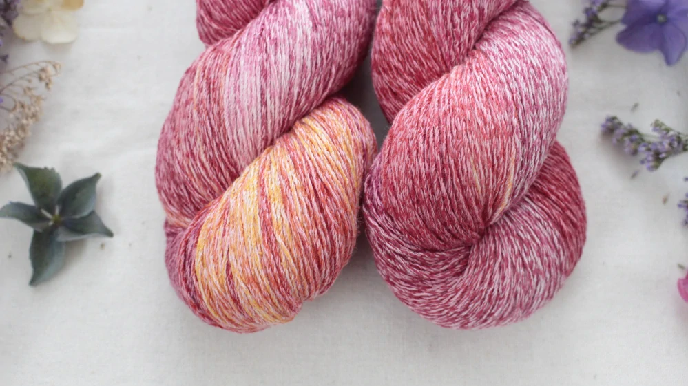 "Adana" - 53% bambusová viskóza 47% buretové hedvábí 460m/100g