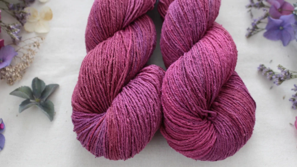 "Konya" - Buretové hedvábí 300m/100g - 93g