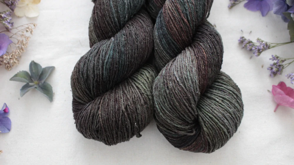 "Taras" - Buretové hedvábí 300m/100g 89-94g