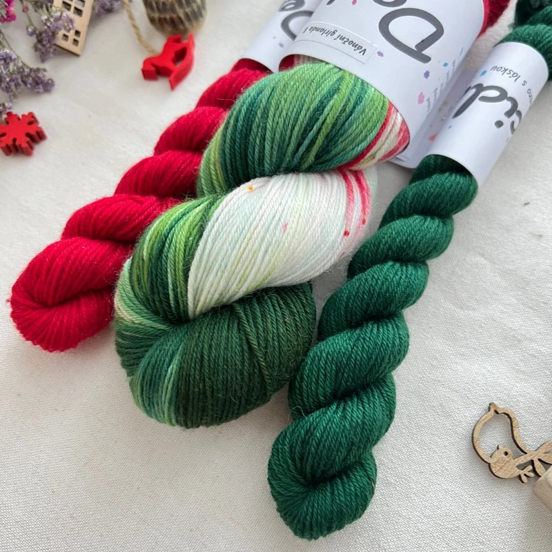 "Vánoční girlanda 9 - Červená a Zelená"  EXTRA Merino sw/polyamid 400m/100g Set 140g PŘEDOBJEDNÁVKA