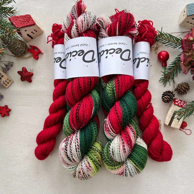 "Vánoční girlanda 10 - Červená" - ZEBRA Merino sw/nylon 400m/100g Set 120g PŘEDOBJEDNÁVKA 