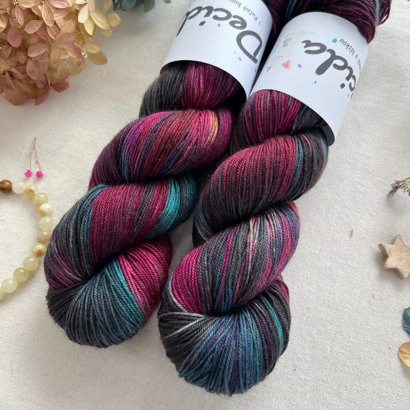 "Mahican" 70%merino 10%nylon 20% yak 400m