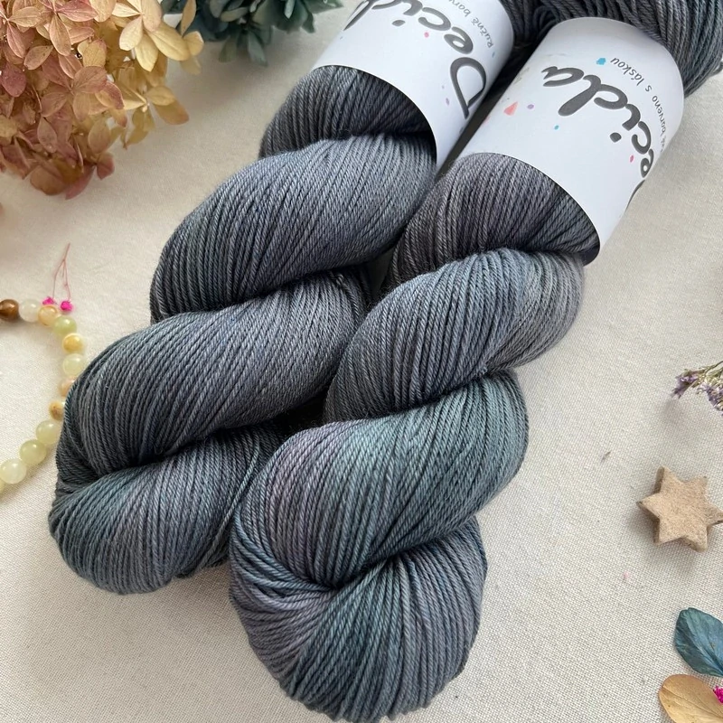 "Graphite" -  EZ Dye Merino 400m
