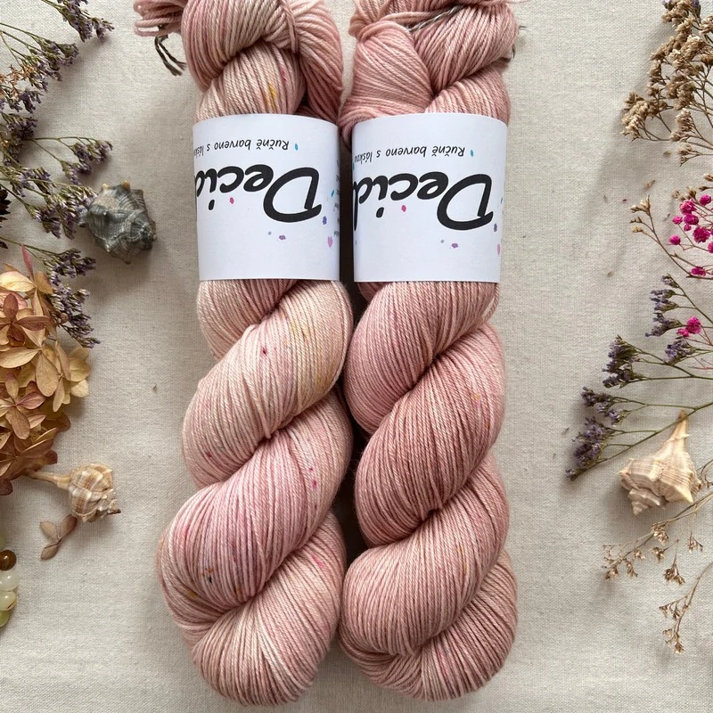 "Pudrový sen" - EZ Dye Merino 400m